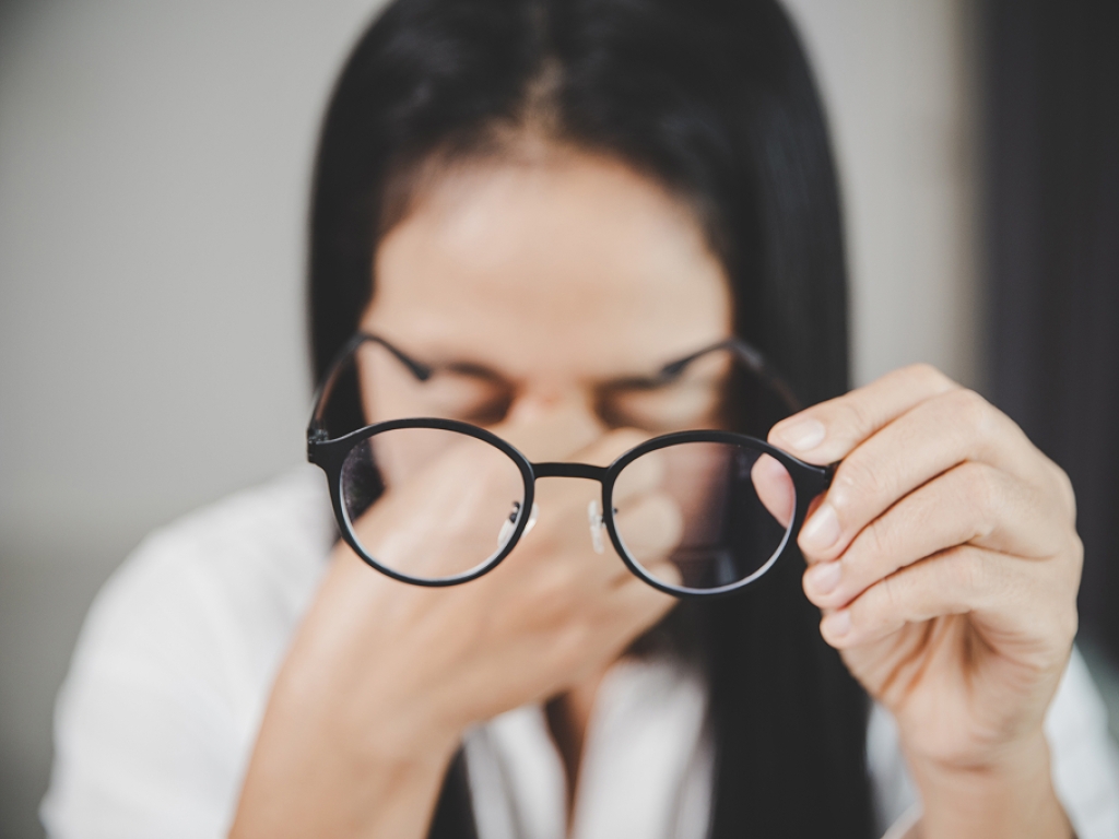 Motion Sickness and Glasses: Does Eyewear Make It Worse?